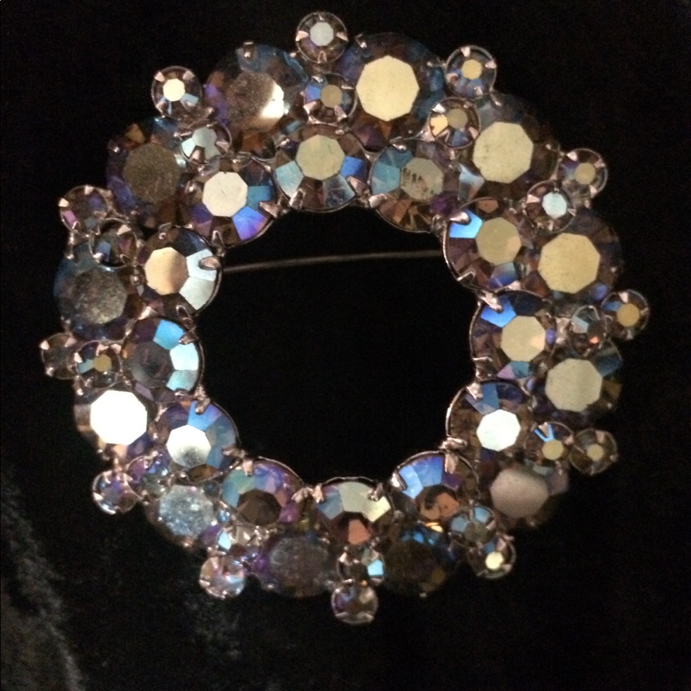 Brooch